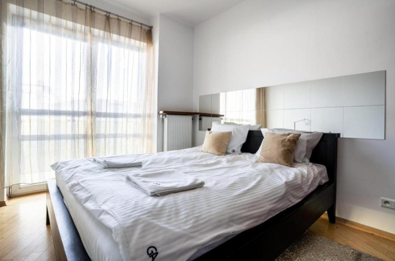Platinum Tower - City Center - Golden Apartments Warschau Exterior foto